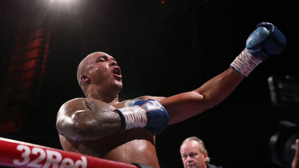Wardley wants ‘biggest carrot’ Oleksandr Usyk after Parker Copy Link