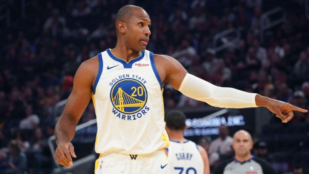 Warriors vs. Lakers: Stephen Curry's synergy with Al Horford immediately on display in preseason opener