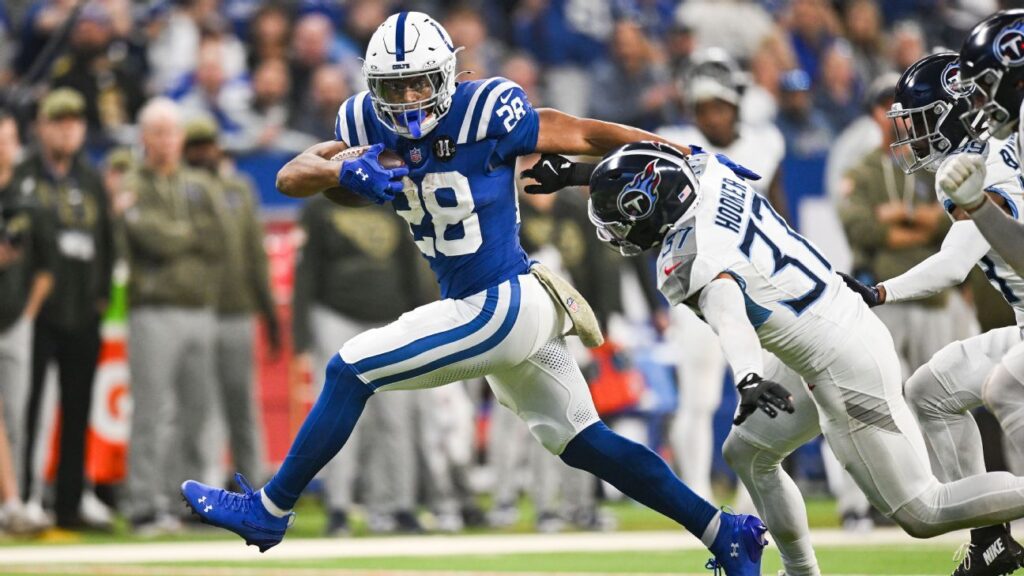 Week 8 winners and losers: Taylor, Barkley and Cook deliver; McCaffrey and Robinson fall flat Week 8 winners and losers: Taylor, Barkley and Cook deliver; McCaffrey and Robinson fall flat