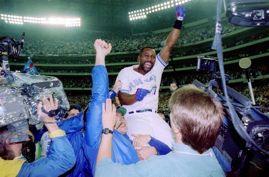 World Series title in reach for Blue Jays, memories of epic 1993 Joe Carter homer World Series title in reach for Blue Jays, memories of epic 1993 Joe Carter homer