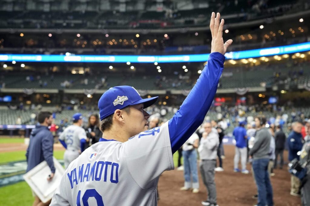 Yoshinobu Yamamoto’s complete game leaves Dodgers in awe: ‘Just domination’ Yoshinobu Yamamoto’s complete game leaves Dodgers in awe: ‘Just domination’