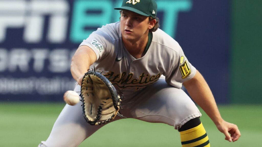 Athletics 1B Kurtz, Braves C Baldwin named rookies of year Athletics 1B Kurtz, Braves C Baldwin named rookies of year