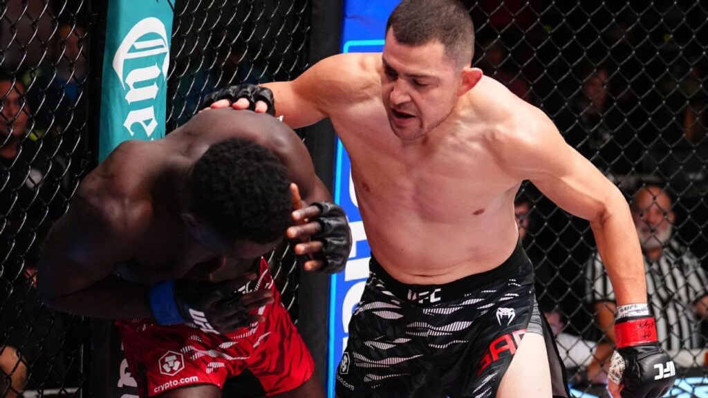 Garcia wins 7th straight in first-round TKO win vs. Onama