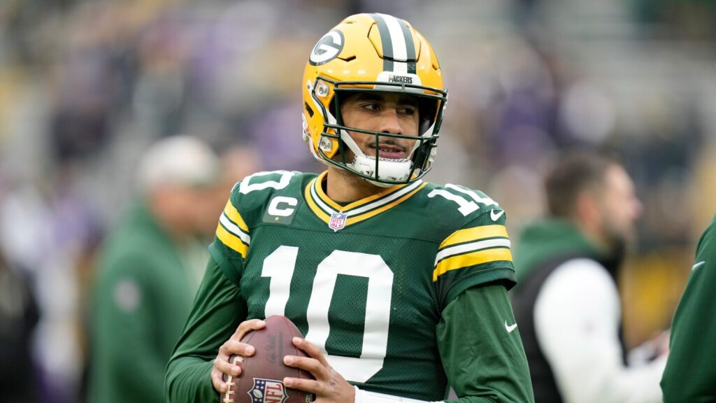 Jordan Love on left shoulder injury: You feel it, nothing I can’t play through Jordan Love on left shoulder injury: You feel it, nothing I can't play through