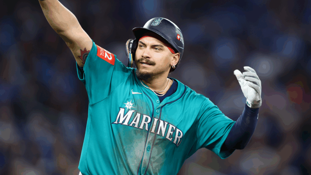 Josh Naylor re-signing with Mariners: First baseman back to Seattle on five-year deal