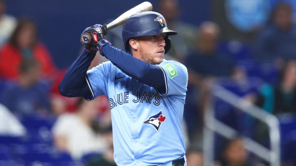 Myles Straw Recruits Kyle Tucker to Blue Jays in Comments of Baby Announcement Photo