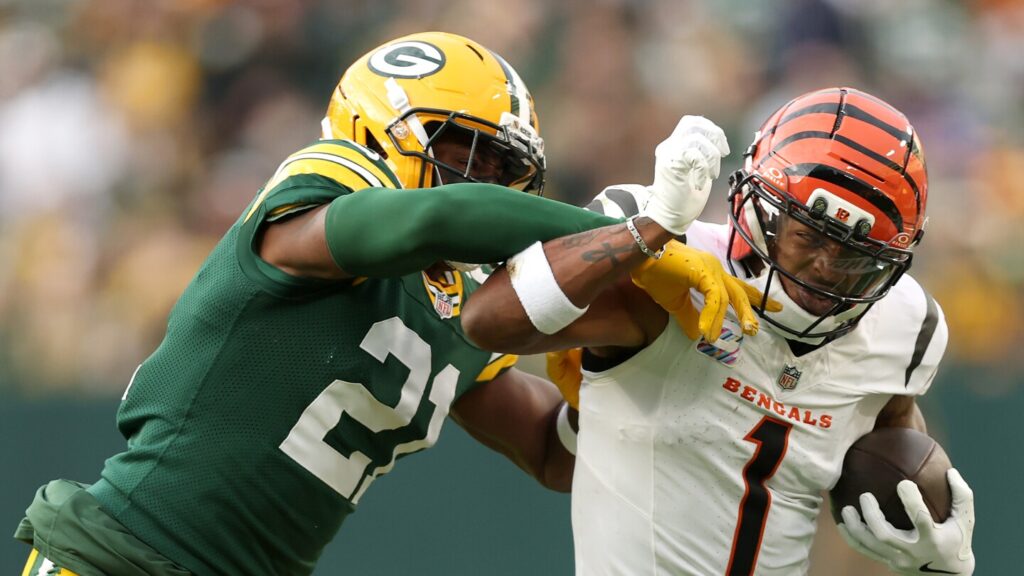 Report: With Nate Hobbs out multiple games, Packers have interest in Asante Samuel Jr. Report: With Nate Hobbs out multiple games, Packers have interest in Asante Samuel Jr.