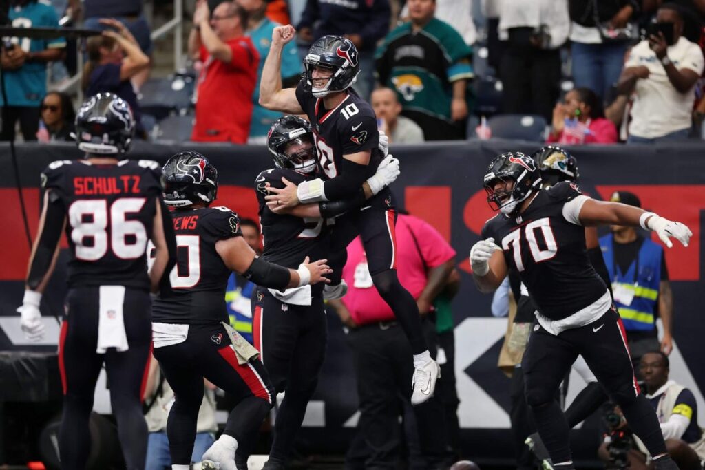 Texans’ last-second touchdown leads to crushing bad beat for Jaguars bettors