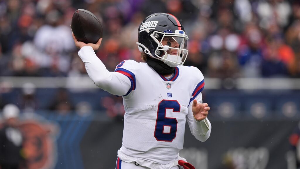 What is the Extent of Jaxson Dart’s Injury? Russell Wilson Replaced QB in Giants’ Loss What is the Extent of Jaxson Dart's Injury? Russell Wilson Replaced QB in Giants' Loss