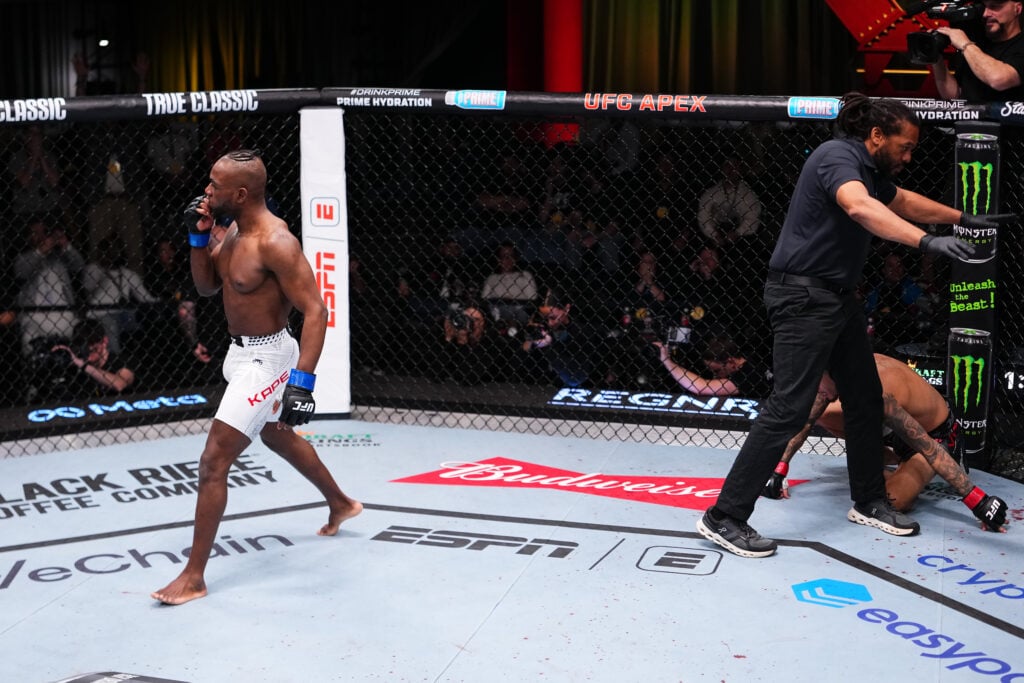 Brandon Royval vs Manel Kape result: UFC Vegas 112 main event ends in first-round KO UFC Fight Night: Royval v Kape