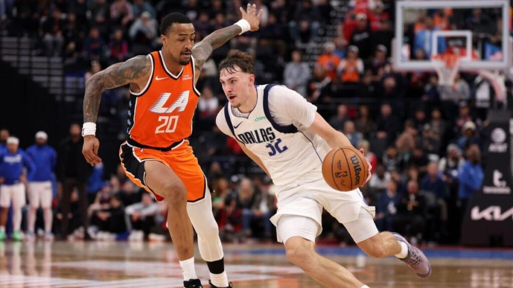 Cooper Flagg drops 35 points to break one of LeBron James’ NBA scoring records Cooper Flagg drops 35 points to break one of LeBron James' NBA scoring records