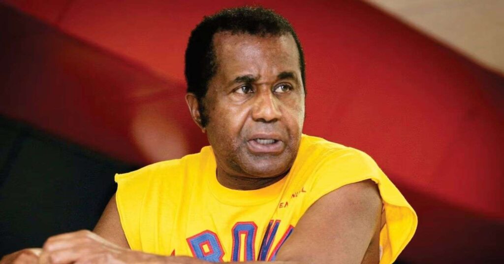 Emanuel Steward placed Muhammad Ali at number 2 when ranking his top 10 best fighters of all time Emanuel Steward placed Muhammad Ali at number 2 when ranking his top 10 best fighters of all time