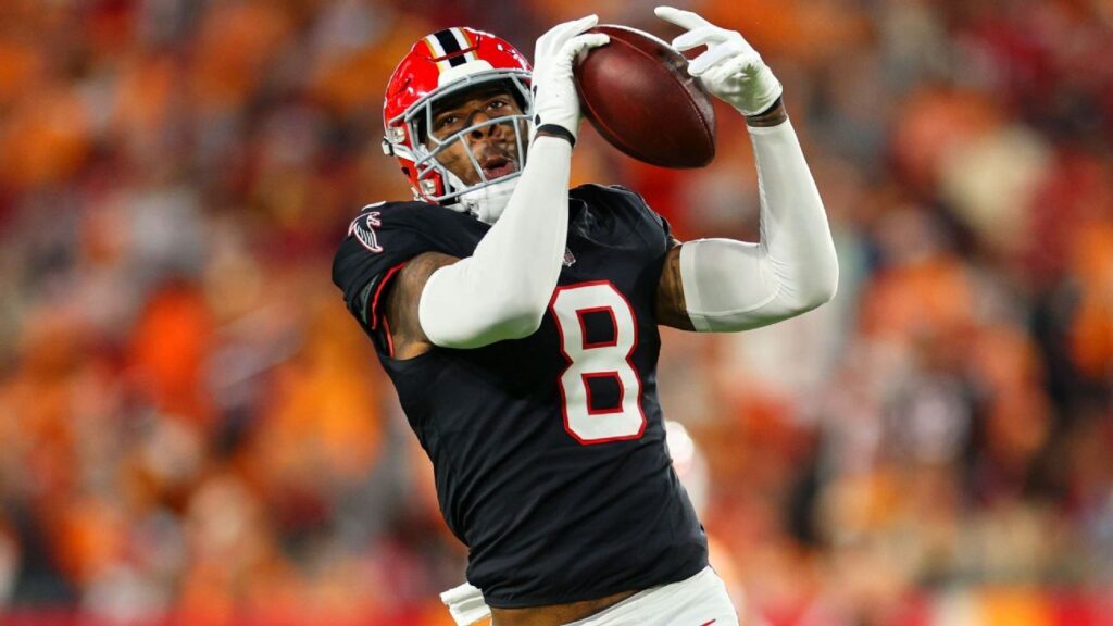 Falcons complete comeback as Bucs drop from first in NFC South Falcons complete comeback as Bucs drop from first in NFC South