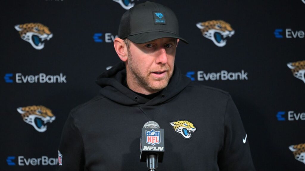 Jaguars' Coen says Cooke's alleged threat normal trash talk