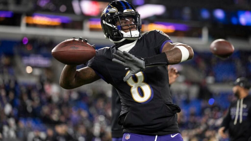 Lamar Jackson injury: Ravens QB upset after taking knee to back vs. Patriots
