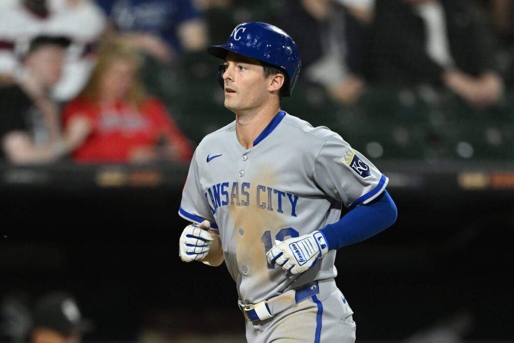 Mike Yastrzemski, Braves ink 2-year, $23 million contract Mike Yastrzemski, Braves ink 2-year, $23 million contract