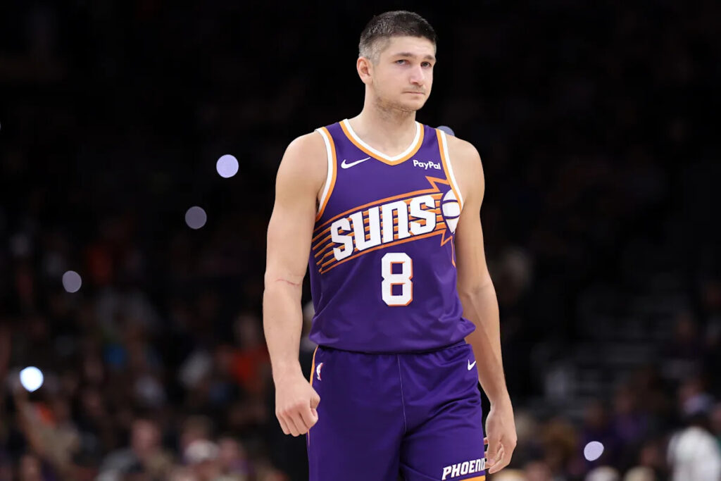 NBA Cup: Suns’ Grayson Allen ejected after shoving Chet Holmgren to the ground in matchup vs. Thunder Download app from appStore