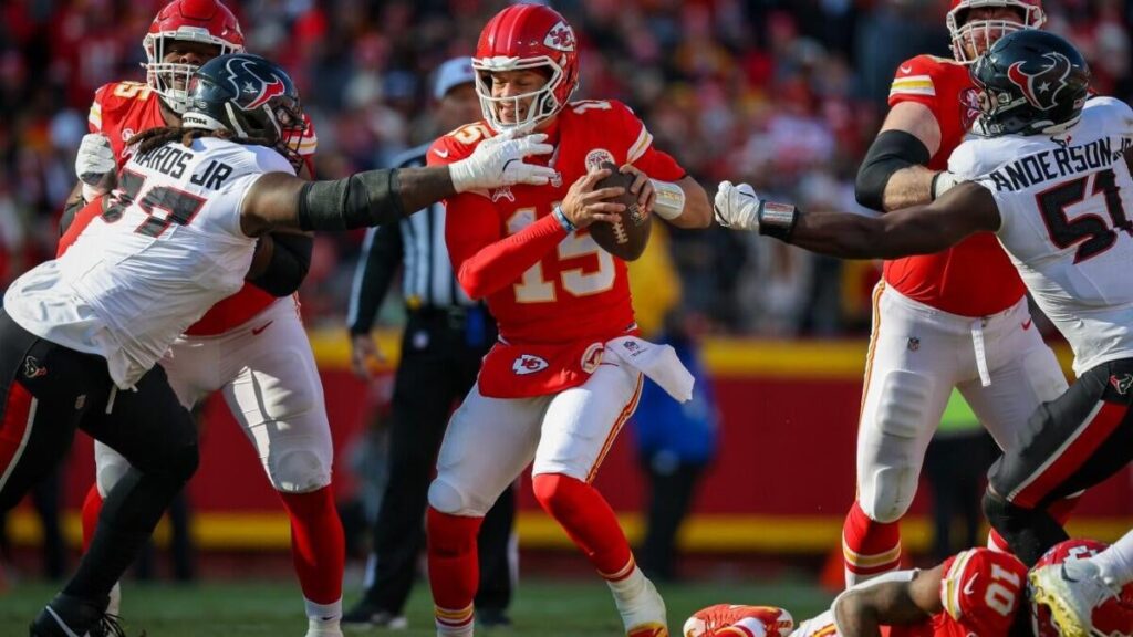 NFL Week 14 picks: Texans bury Chiefs as multiple underdogs pull outright upsets NFL Week 14 picks: Texans bury Chiefs as multiple underdogs pull outright upsets
