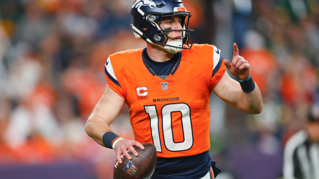 NFL Week 17 playoff picture: Packers back in thanks to Lions' loss, Broncos chasing top seed