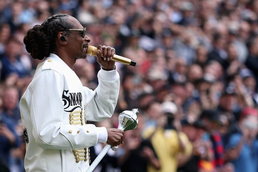 Snoop Dogg will be analyst for Clippers vs. Warriors on Peacock in New Year: Sources