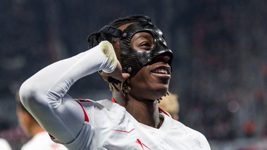 December 6, 2025, Red Bull Arena, Leipzig, GER, Bundesliga [Bundesliga], RB Leipzig - Eintracht Frankfurt. Yan Diomande (RB Leipzig #49) celebrates 'Photo .. nordphoto GmbH / Alexander Trienitz Photo by: Alexander Trienitz/picture-alliance/dpa/AP Images