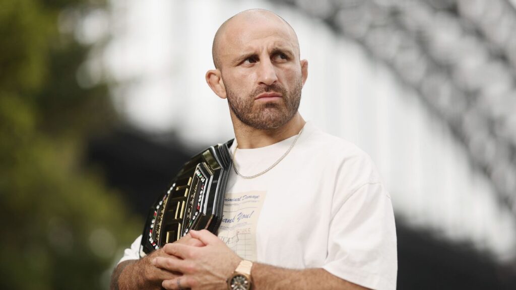 ‘Bulldoze these guys’: Alexander Volkanovksi’s vow on 2996-day Sydney homecoming 'Bulldoze these guys': Alexander Volkanovksi's vow on 2996-day Sydney homecoming