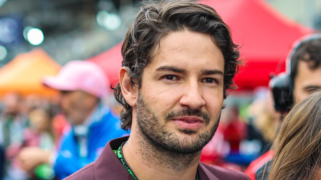 Ex-Chelsea and Brazil striker Alexandre Pato, 36, in talks over shock takeover of League Two club and attends game