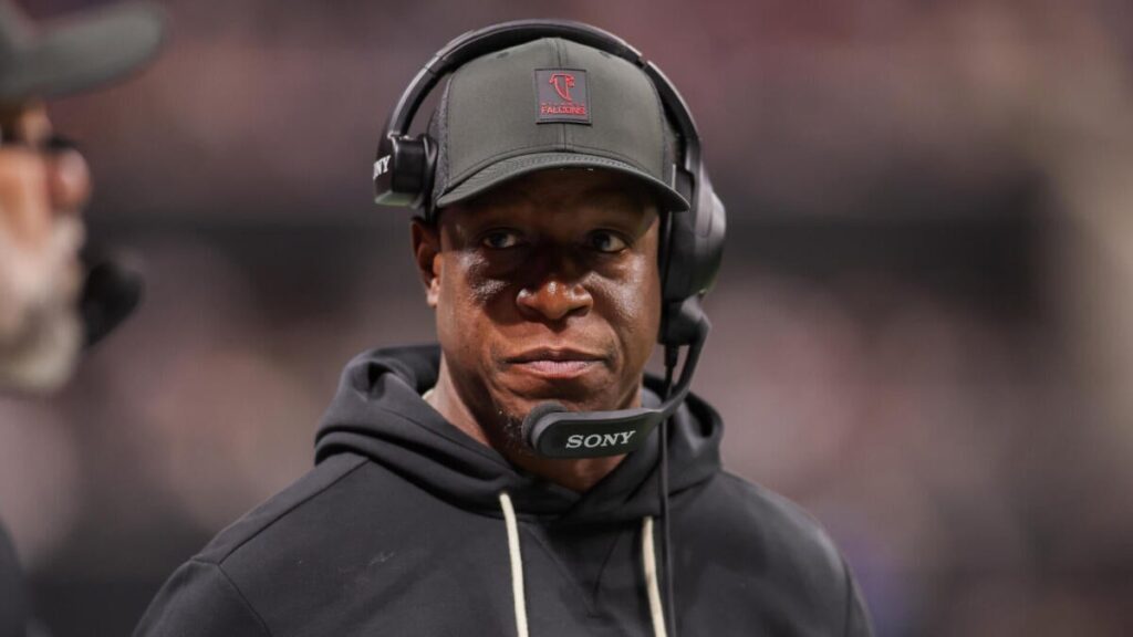 Falcons clean house, fire coach Raheem Morris, GM Terry Fontenot after missing playoffs Falcons clean house, fire coach Raheem Morris, GM Terry Fontenot after missing playoffs