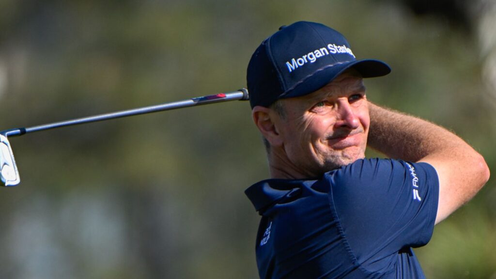 Farmers Insurance Open: Justin Rose extends lead to four shots as Brooks Koepka makes cut on PGA Tour return | Golf News LA JOLLA, CA - JANUARY 30: Justin Rose (GBR) watches his tee shot on 16 (SC) during the second round of the Farmers Insurance Open on January 30, 2026, at Torrey Pines Golf Course, La Jolla, California. (Photo by Ken Murray/Icon Sportswire) (Icon Sportswire via AP Images)
