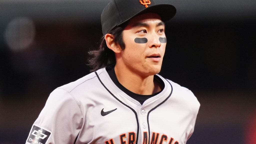 Giants' Jung Hoo Lee briefly detained at LAX over paperwork