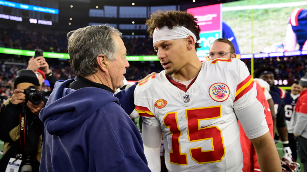 Lawrence Taylor, Patrick Mahomes, more react to Bill Belichick's shocking Hall of Fame snub