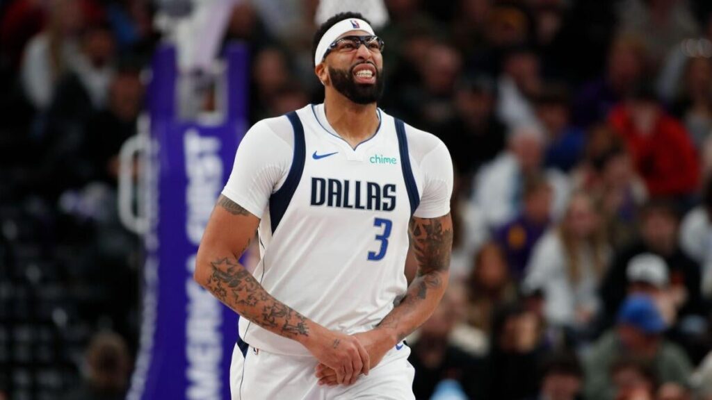 Mavericks’ Anthony Davis to be out six weeks, but won’t need hand surgery, per report Mavericks' Anthony Davis to be out six weeks, but won't need hand surgery, per report