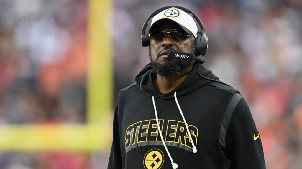 Mike Tomlin steps down as Steelers coach after 19 seasons Mike Tomlin steps down as Steelers coach after 19 seasons