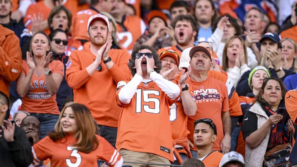 Sean Payton: Crowd noise is a "huge advantage," need it most when Bills are in the huddle