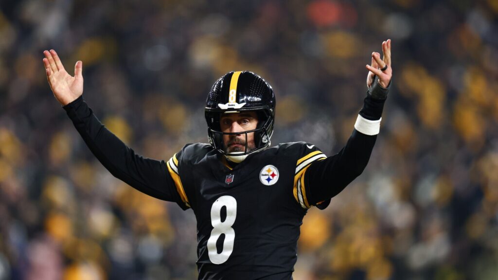 Sunday Night Football: Steelers clinch AFC North, final playoff spot with wild 26-24 victory