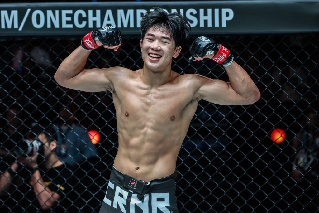Adrian Lee seeks redemption against Shozo Isojima after first career loss: “I’ll beat him everywhere” Adrian Lee seeks redemption against Shozo Isojima after first career loss: "I'll beat him everywhere"
