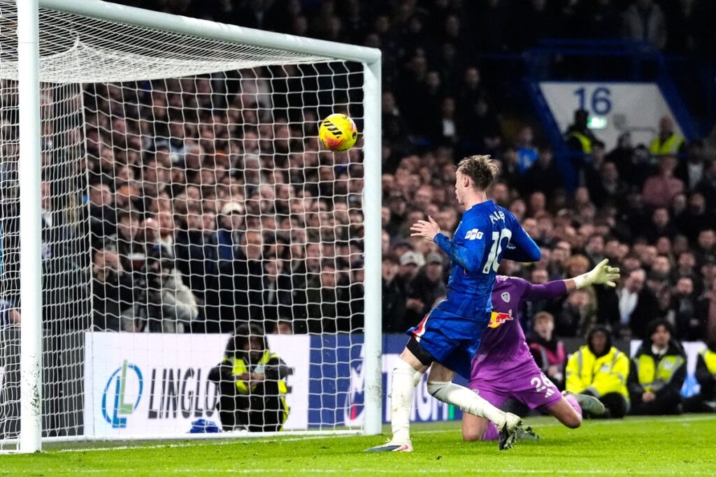 Cole Palmer’s horror miss spells end of Liam Rosenior’s honeymoon period after Leeds collapse Download app from appStore