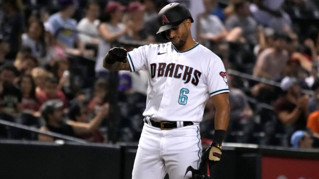 Ex-Diamondbacks slugger Peralta retires after 11-year career