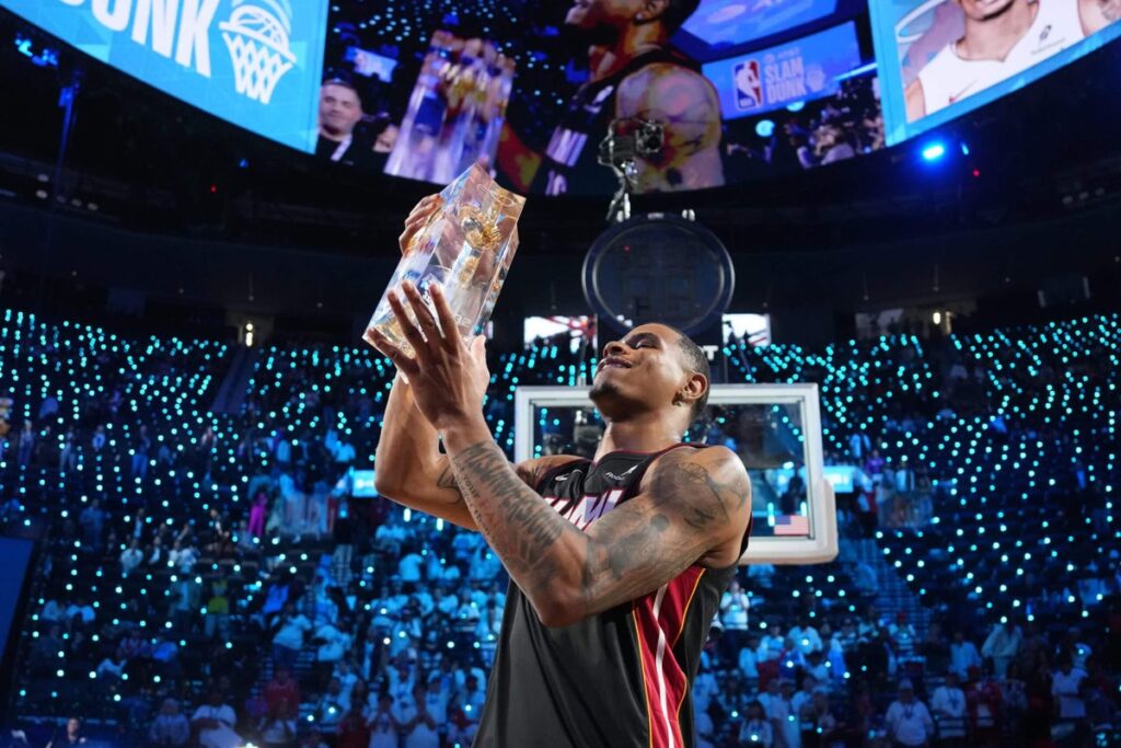 Keshad Johnson soars past Carter Bryant to win underwhelming NBA Slam Dunk contest Keshad Johnson soars past Carter Bryant to win underwhelming NBA Slam Dunk contest