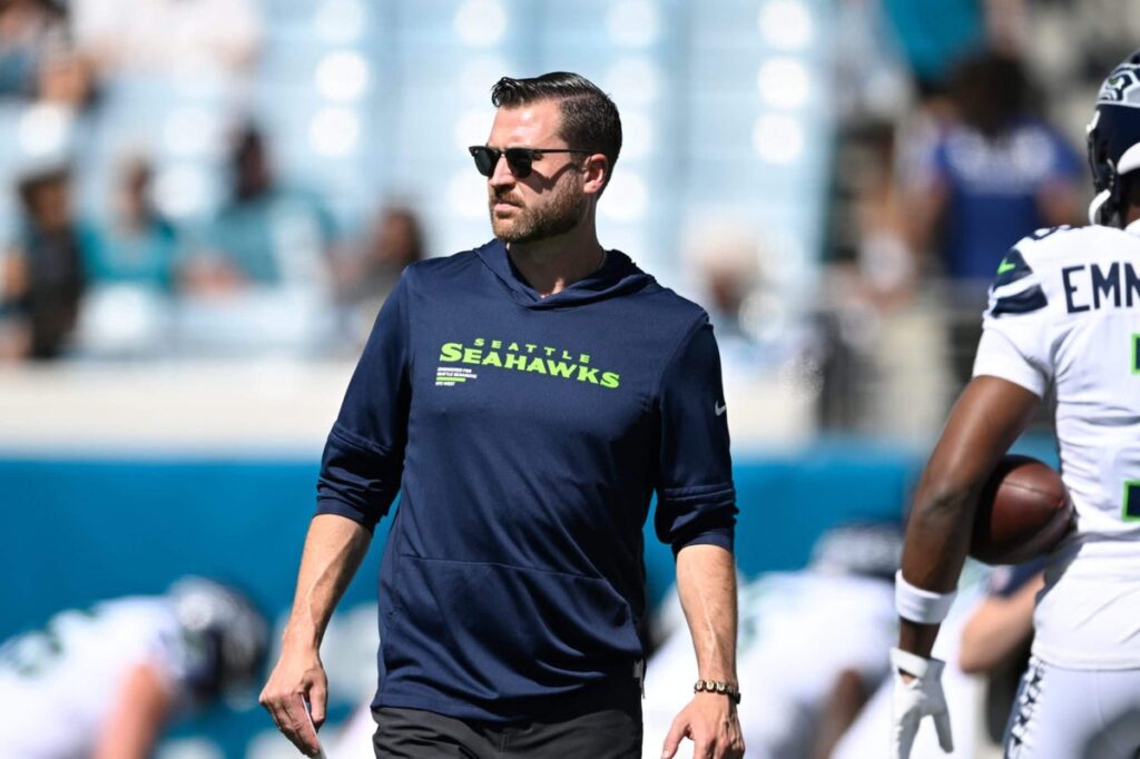 Raiders to hire Seahawks QBs coach Andrew Janocko as offensive coordinator: Source Raiders to hire Seahawks QBs coach Andrew Janocko as offensive coordinator: Source