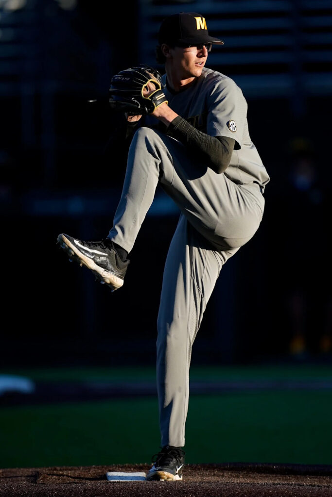 Analyzing the Newest Guardian: Carter Rustad Download app from appStore