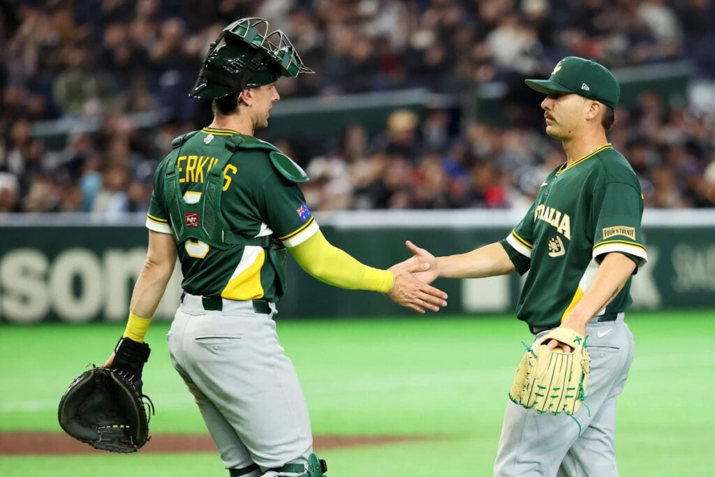 Aussie catcher explains handshake snub of Czech rival before WBC game