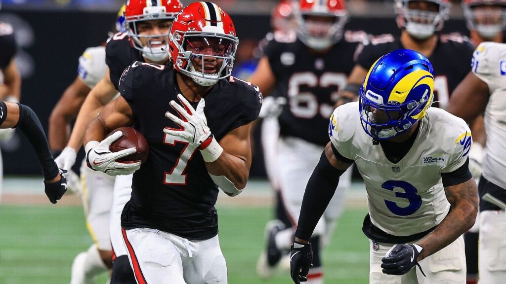 Mike Clay's early 2026 fantasy football PPR rankings