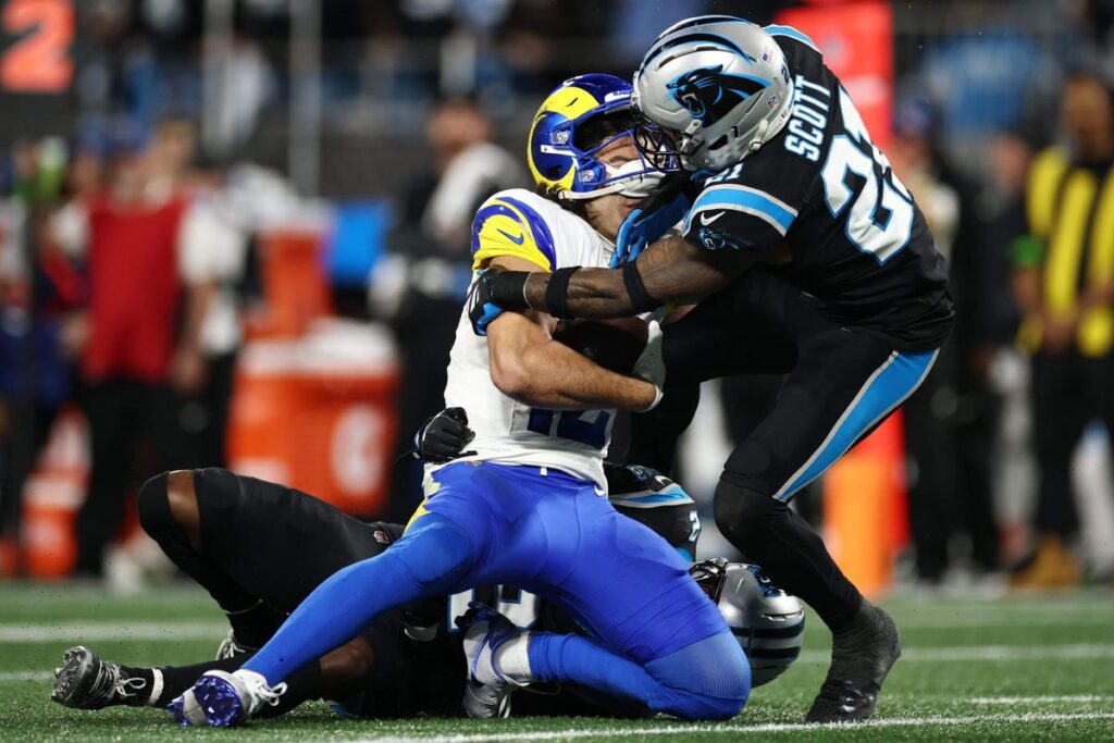 Panthers re-signing safety Nick Scott to 1-year contract