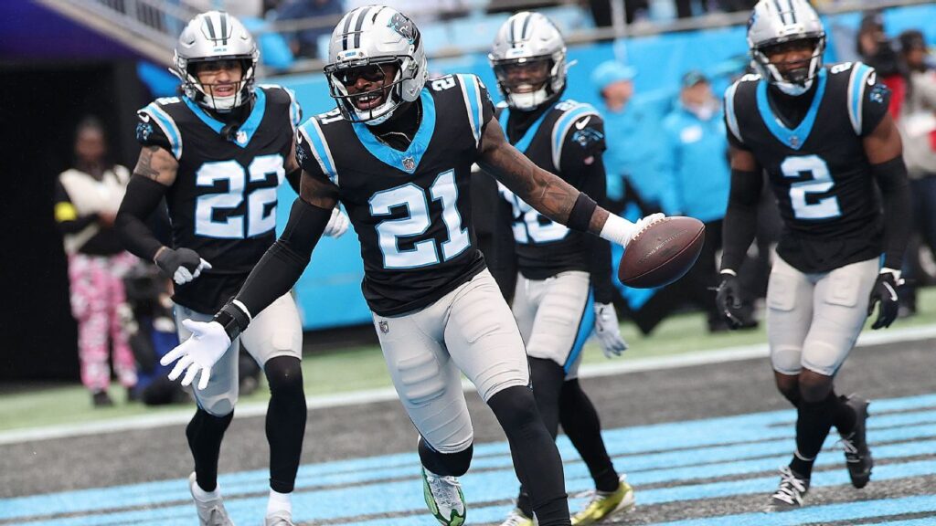 Safety Nick Scott returns to Panthers on 1-year deal