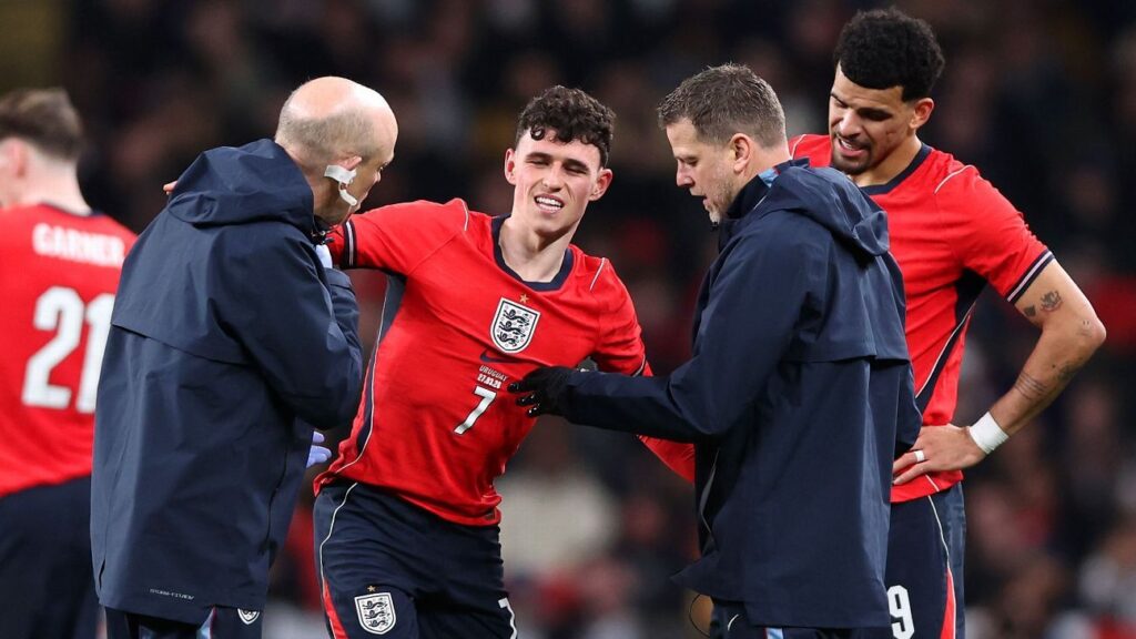 Time is running out for Foden to make England’s World Cup squad Time is running out for Foden to make England's World Cup squad