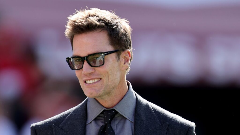 Tom Brady refuses to rule out playing at 2028 Los Angeles Olympics, but happy to pass torch to Patrick Mahomes and Josh Allen | NFL News Tom Brady
