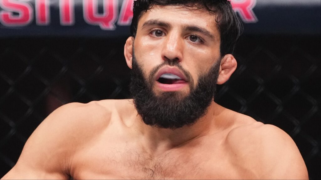 Arman Tsarukyan enters the Octagon for his fight at UFC Qatar