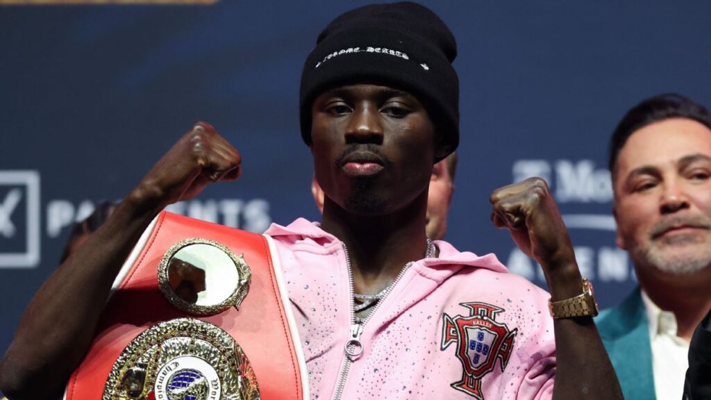 IBF champ Hitchins relinquishing title, moving up to 147 pounds