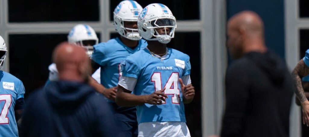 Dynasty Rookie Mock Draft: 12-Team, Standard (2026 Fantasy Football)